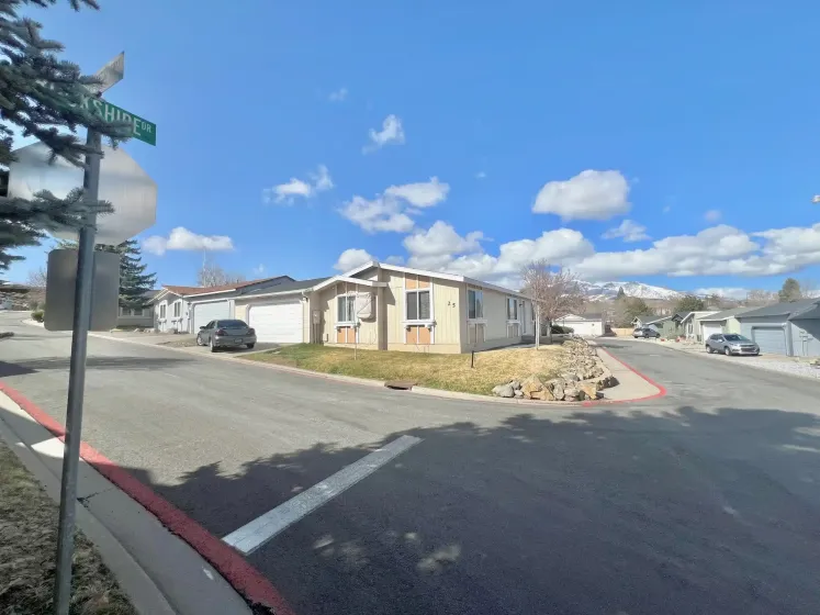 25 Coventry Way, Reno, Nevada 89506, 3 Bedrooms Bedrooms, 9 Rooms Rooms,2 BathroomsBathrooms,Manufactured,Residential,Coventry,250056875